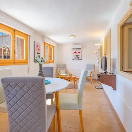 Maryline - Plusholidays