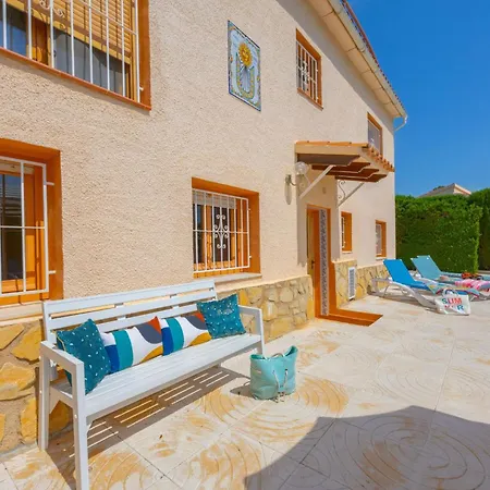 Maryline - Plusholidays