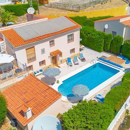 Maryline - Plusholidays *