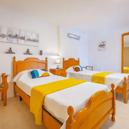 Maryline - Plusholidays * Calpe