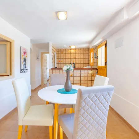 Maryline - Plusholidays * Calpe