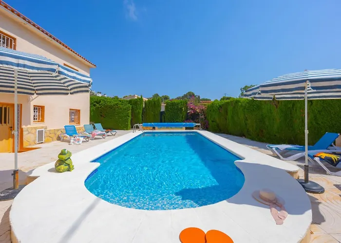 Maryline - Plusholidays Villa Calpe