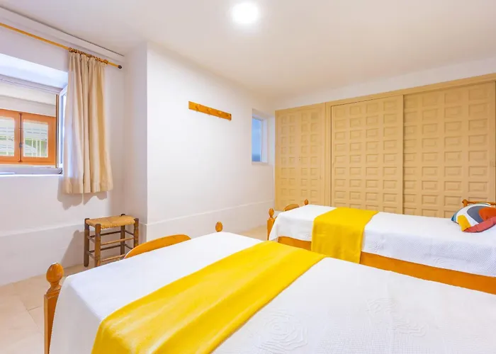 Maryline - Plusholidays Villa Calp