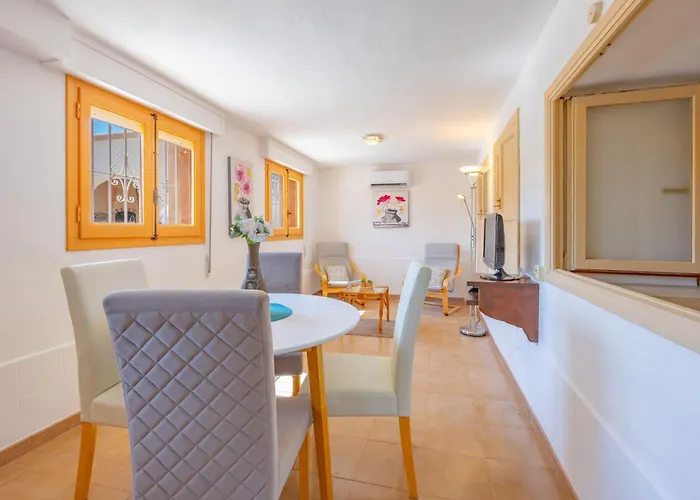 Maryline - Plusholidays