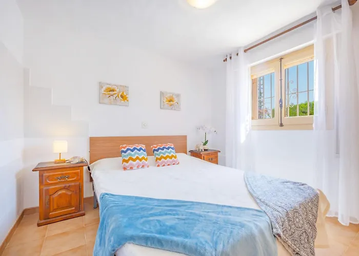 Maryline - Plusholidays Villa